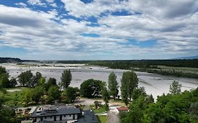 Tabine Sul Fiume Tagliamento B&B